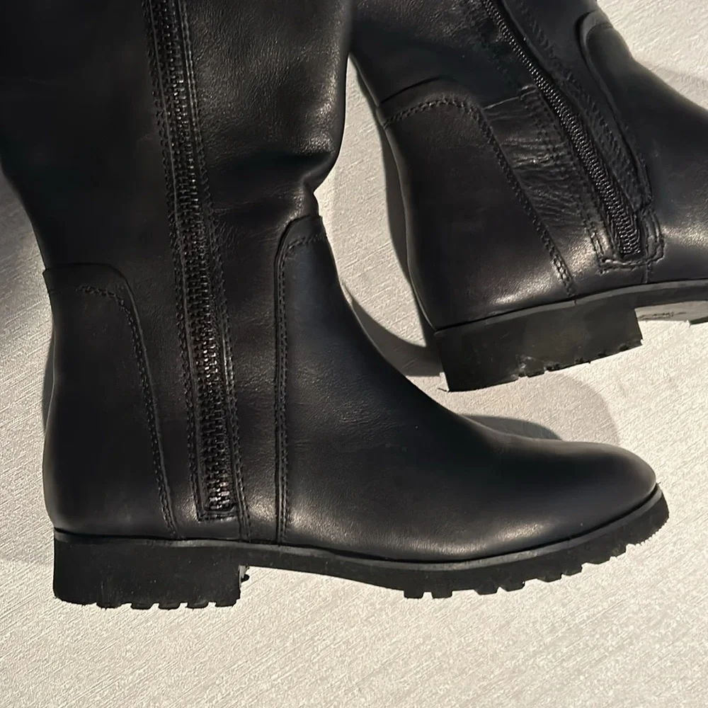 Naturalizer Women’s Tall Black Boots w/ Textured Bottom Size 6.5 Like new - Picture 9 of 16